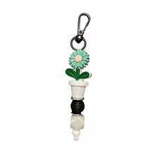 Load image into Gallery viewer, Flower Pot Fidget Keychain
